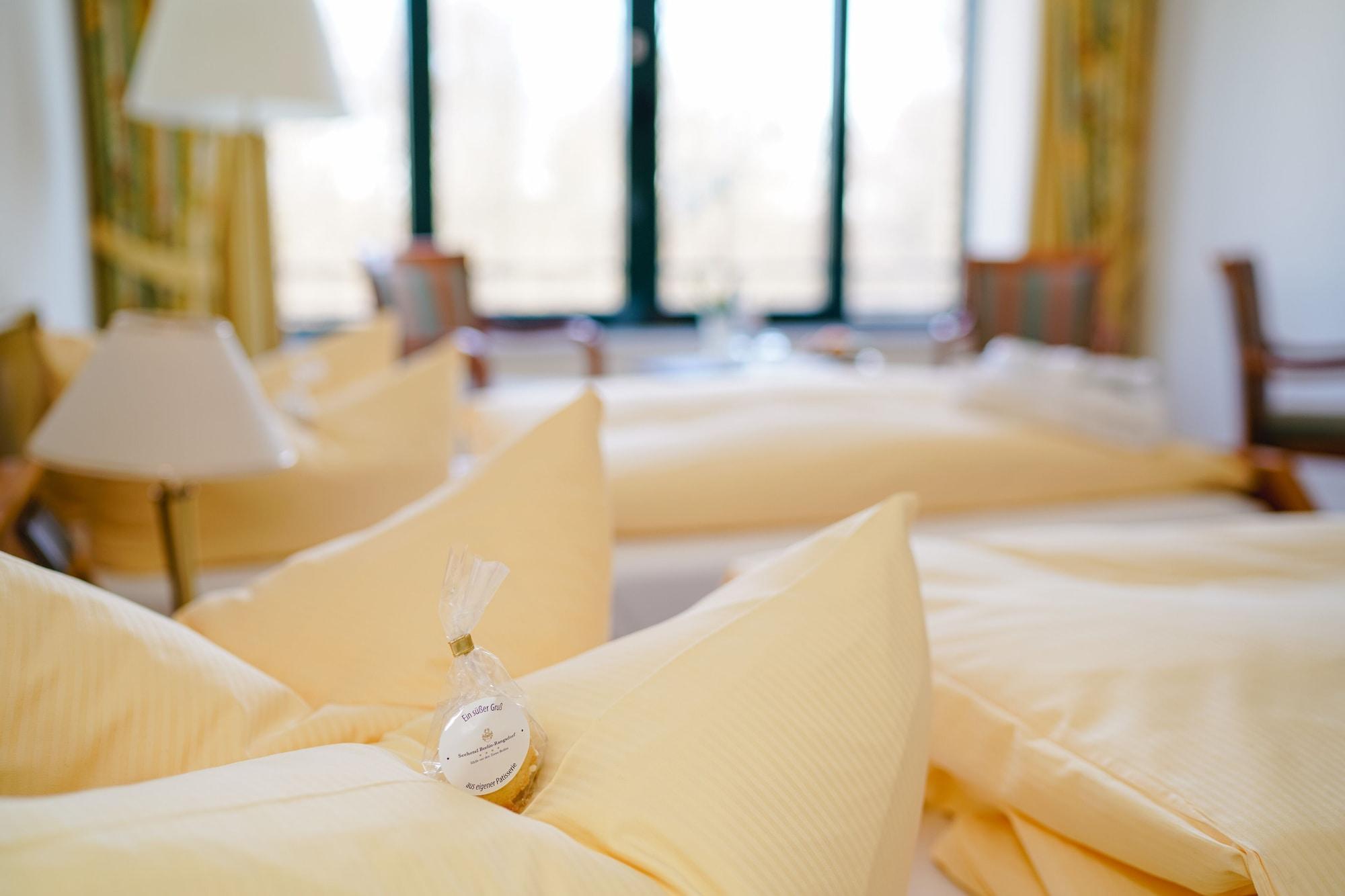 ท็อป คันทรีไลน์ เซโฮเทล เบอร์ลิน-รังสดอร์ฟ Hotel รังส์ดอร์ฟ ภายนอก รูปภาพ