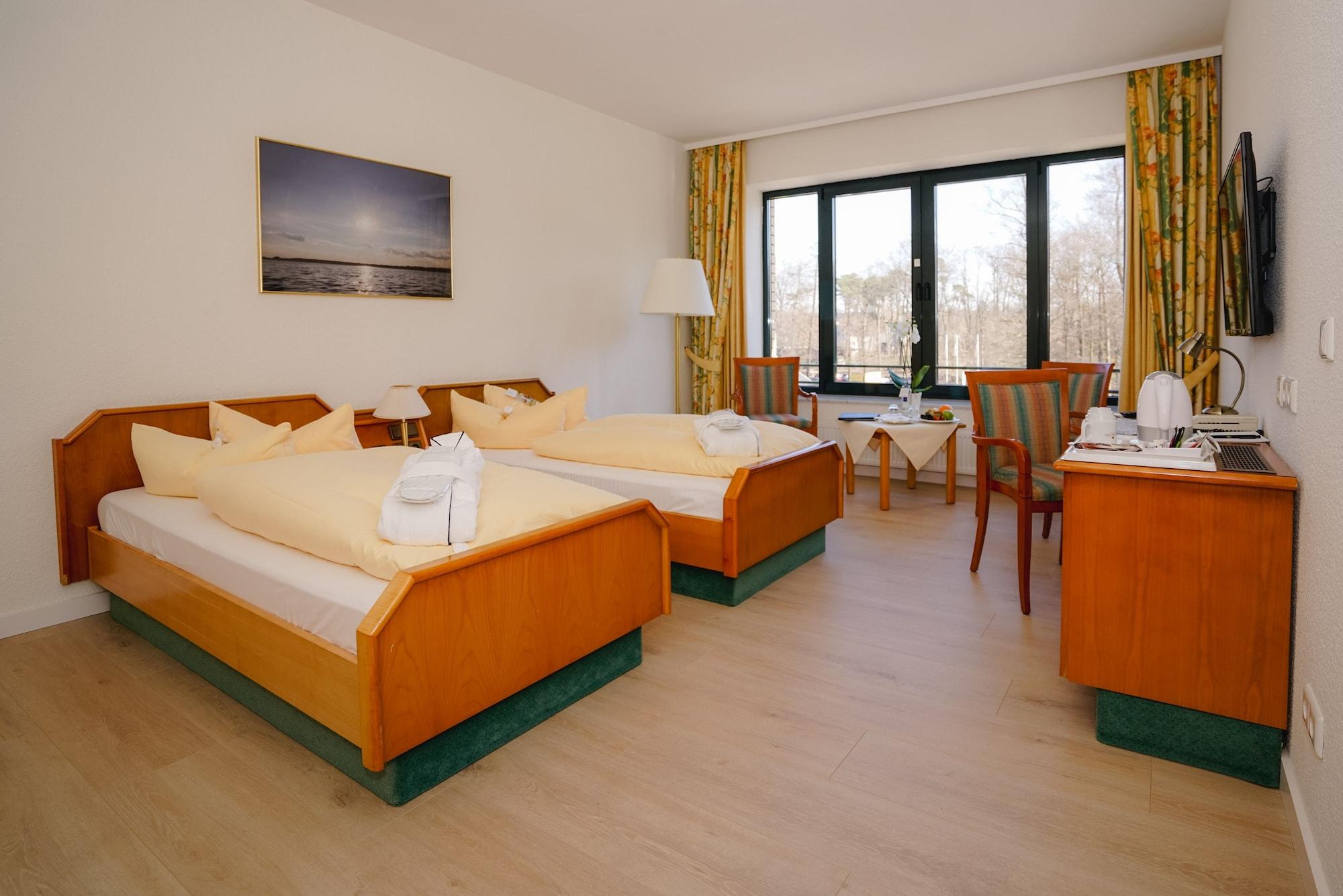 ท็อป คันทรีไลน์ เซโฮเทล เบอร์ลิน-รังสดอร์ฟ Hotel รังส์ดอร์ฟ ภายนอก รูปภาพ